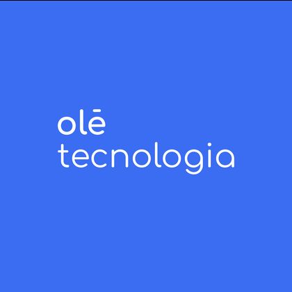 Sobre fundo azul royal — Tecnologia · duas linhas · sem símbolo